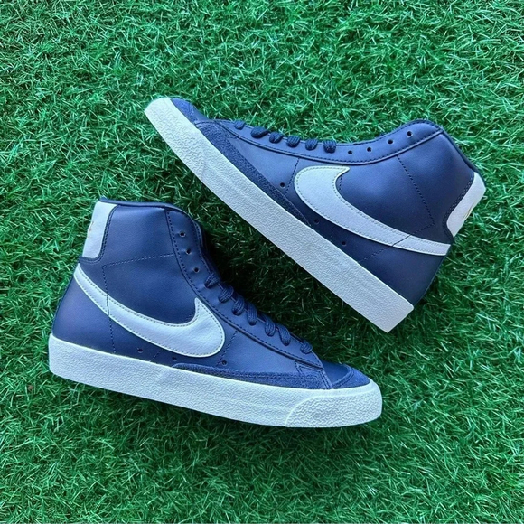 Nike Blazer Mid ‘77 Obsidian / Phantom Sail - Picture 4 of 8